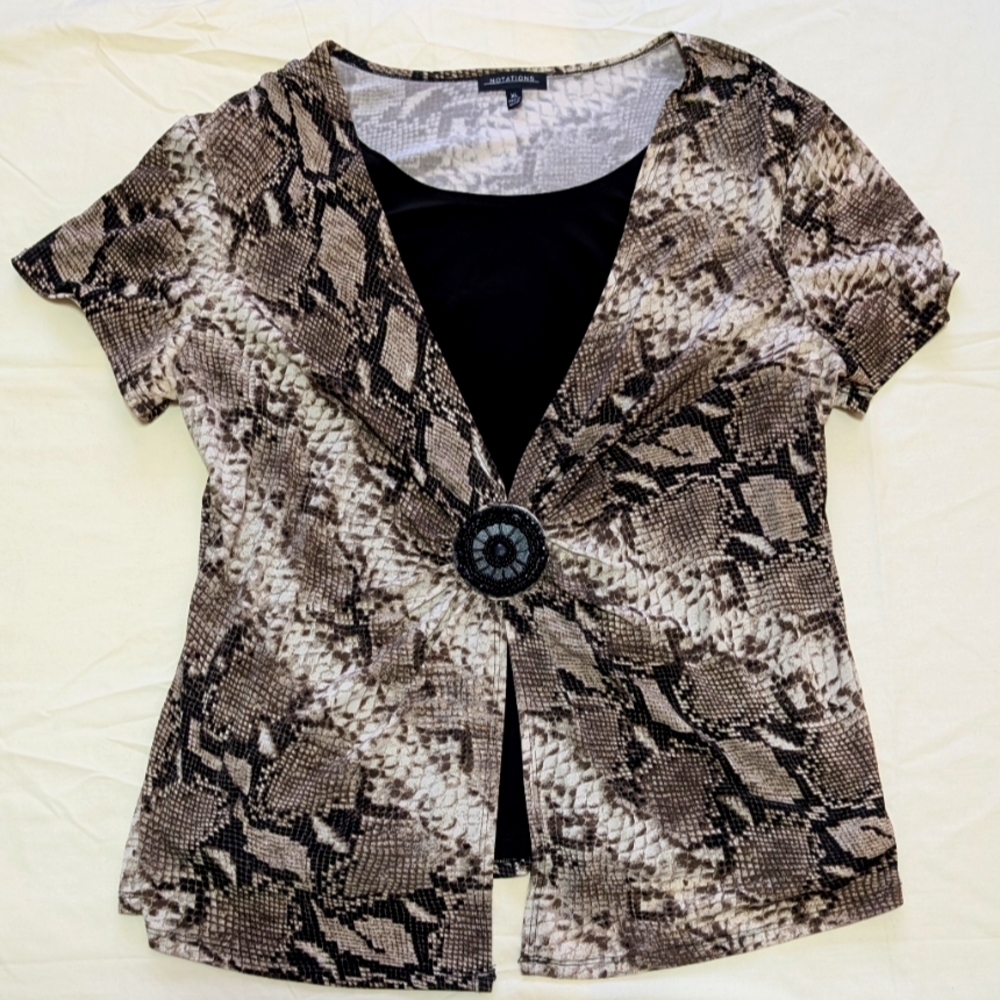Women's Notations Size XL Stylish Short Sleeve Snake Print Blouse